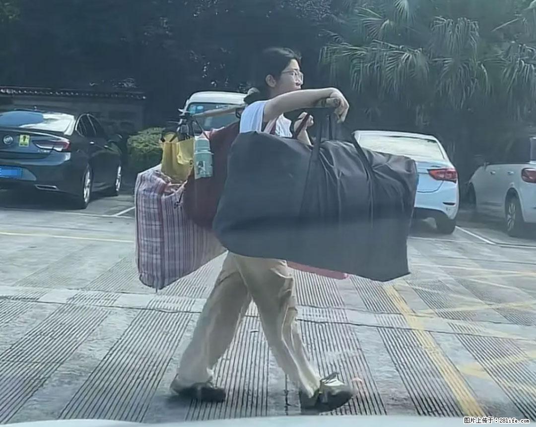全网追的“扁担女孩”，找了一份暑假工，时薪12元 - 咸阳生活资讯 - 咸阳28生活网 xianyang.28life.net